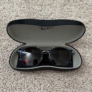 Ray-Ban RB3546 Sunglasses with Case
